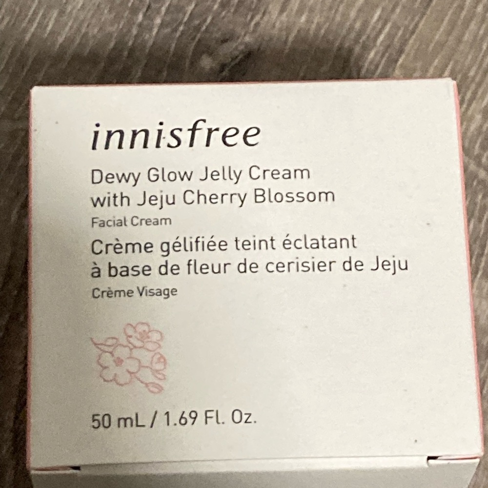 NIB Full Size Innisfree Dewy Jelly Cream